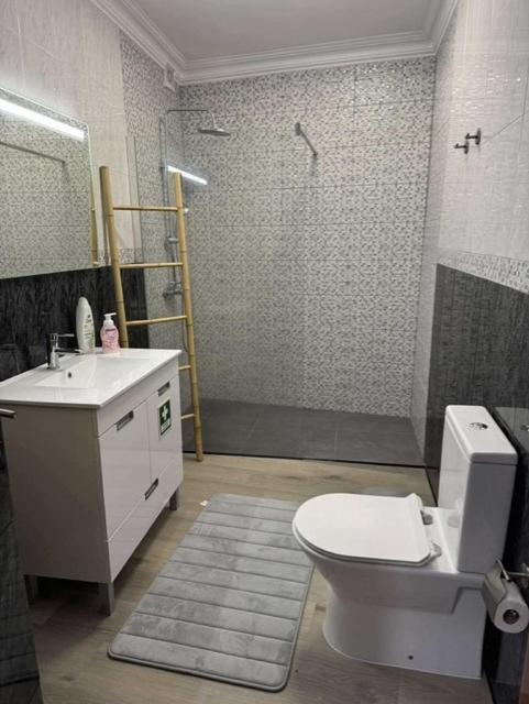 Alvarenga House Maia  Экстерьер фото